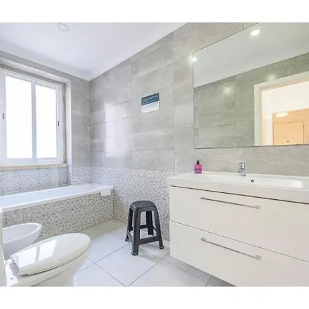Houze Large 4 Bedroom Near Zoo 公寓 Lisboa